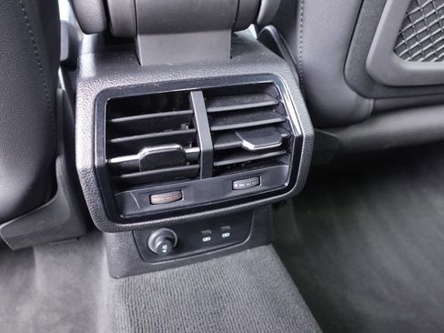 Used 2024 Audi Q3 2.0T Premium Plus w/ Premium Plus Package AWD/4WD image 23