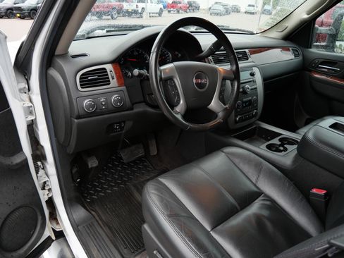 Used 2014 GMC Sierra 2500 SLT w/ SLT Convenience Package AWD/4WD image 20