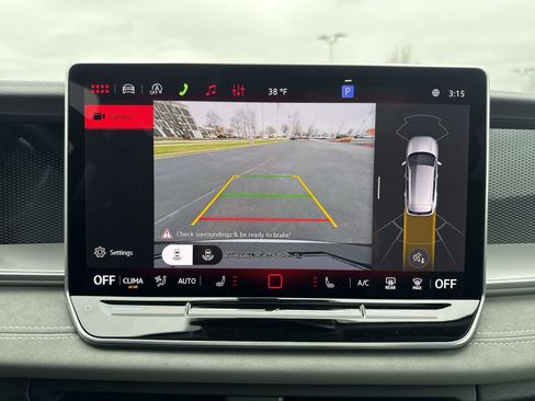 New 2026 Volkswagen Tiguan SE AWD/4WD image 18
