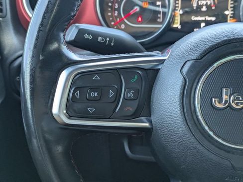 Used 2018 Jeep Wrangler Unlimited Rubicon AWD/4WD image 24