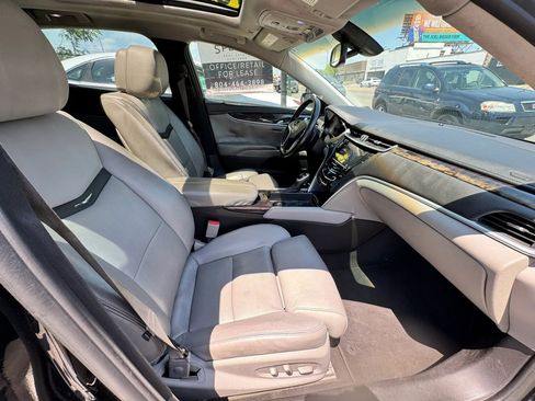 Used 2013 Cadillac XTS Luxury FWD image 19