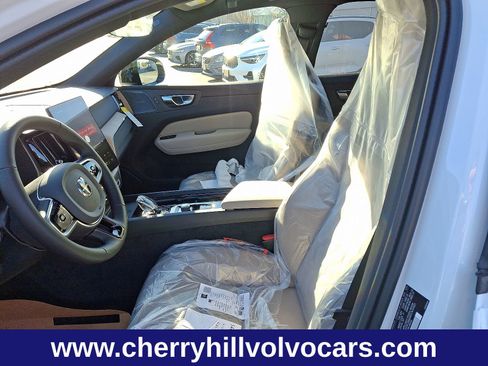 New 2026 Volvo XC60 B5 Plus w/ Protection Package Premier image 8