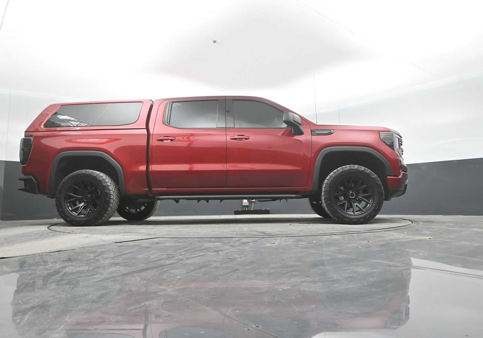Used 2022 GMC Sierra 1500 Elevation w/ X31 Off-Road Package AWD/4WD image 30