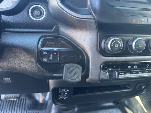 Used 2020 RAM 5500 Tradesman w/ Safety Group image 16