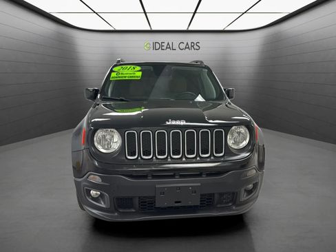 Used 2018 Jeep Renegade Latitude w/ Popular Equipment Group FWD image 8