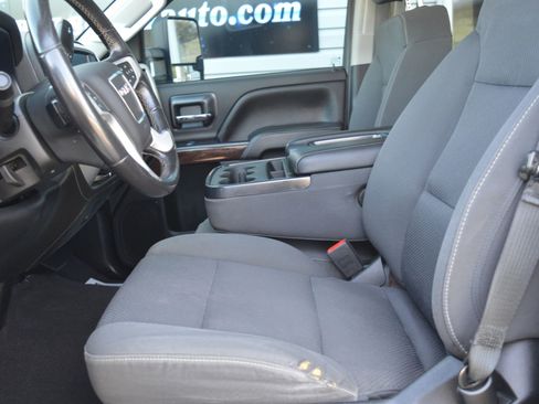 Used 2019 GMC Sierra 2500 SLE image 12