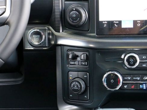 New 2025 Ford F150 Lariat w/ Equipment Group 502A High image 34