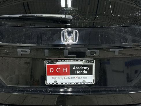Used 2024 Honda Pilot Touring image 28