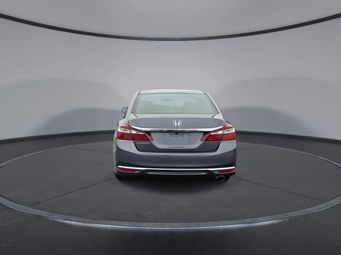 Used 2016 Honda Accord LX image 7