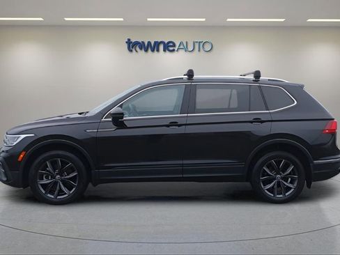 Used 2022 Volkswagen Tiguan SE image 2