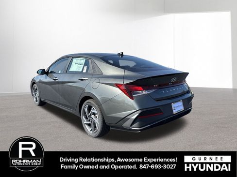 New 2025 Hyundai Elantra Sport image 7