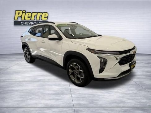 New 2026 Chevrolet Trax LT w/ Driver Confidence Package FWD image 6