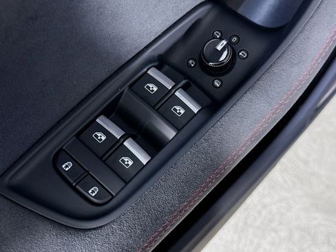 New 2025 Audi RS Q8 performance image 18