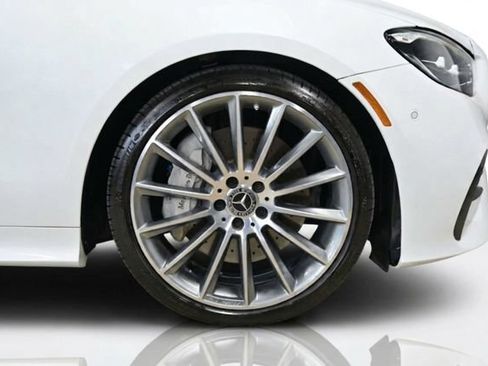 Used 2023 Mercedes-Benz E 450 Cabriolet image 16