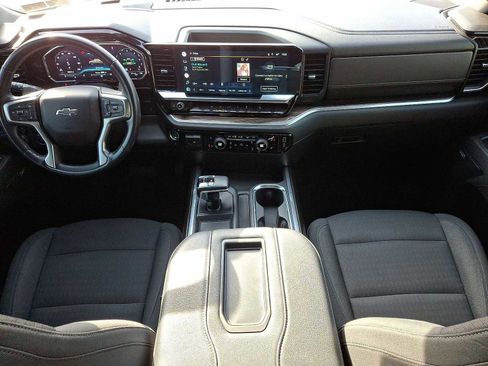 Used 2022 Chevrolet Silverado 1500 RST image 11