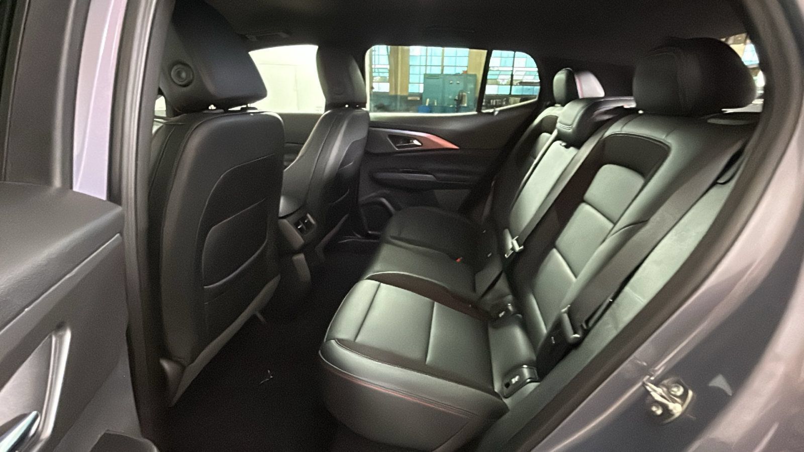 Used 2024 Chevrolet Equinox EV RS FWD image 32