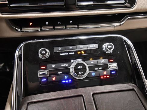 Used 2023 Lincoln Navigator Reserve w/ Equipment Group 201A AWD/4WD image 26