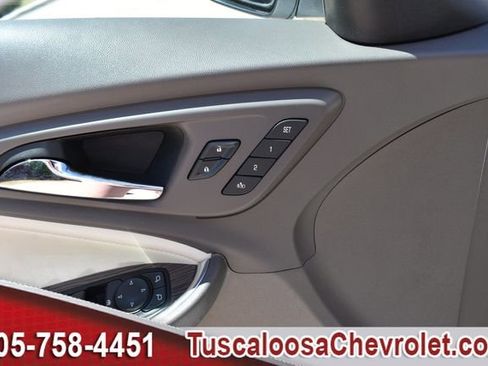 Used 2024 Chevrolet Malibu LT image 17