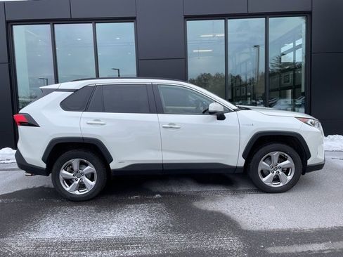 Used 2021 Toyota RAV4 Limited image 5