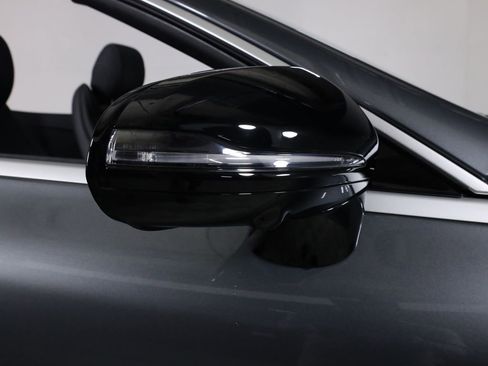 Used 2020 Mercedes-Benz E 450 4MATIC Cabriolet image 76