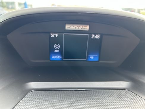 Used 2017 Ford Escape SE image 12