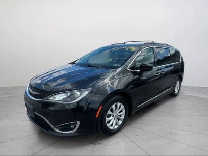 Used 2017 Chrysler Pacifica Touring-L