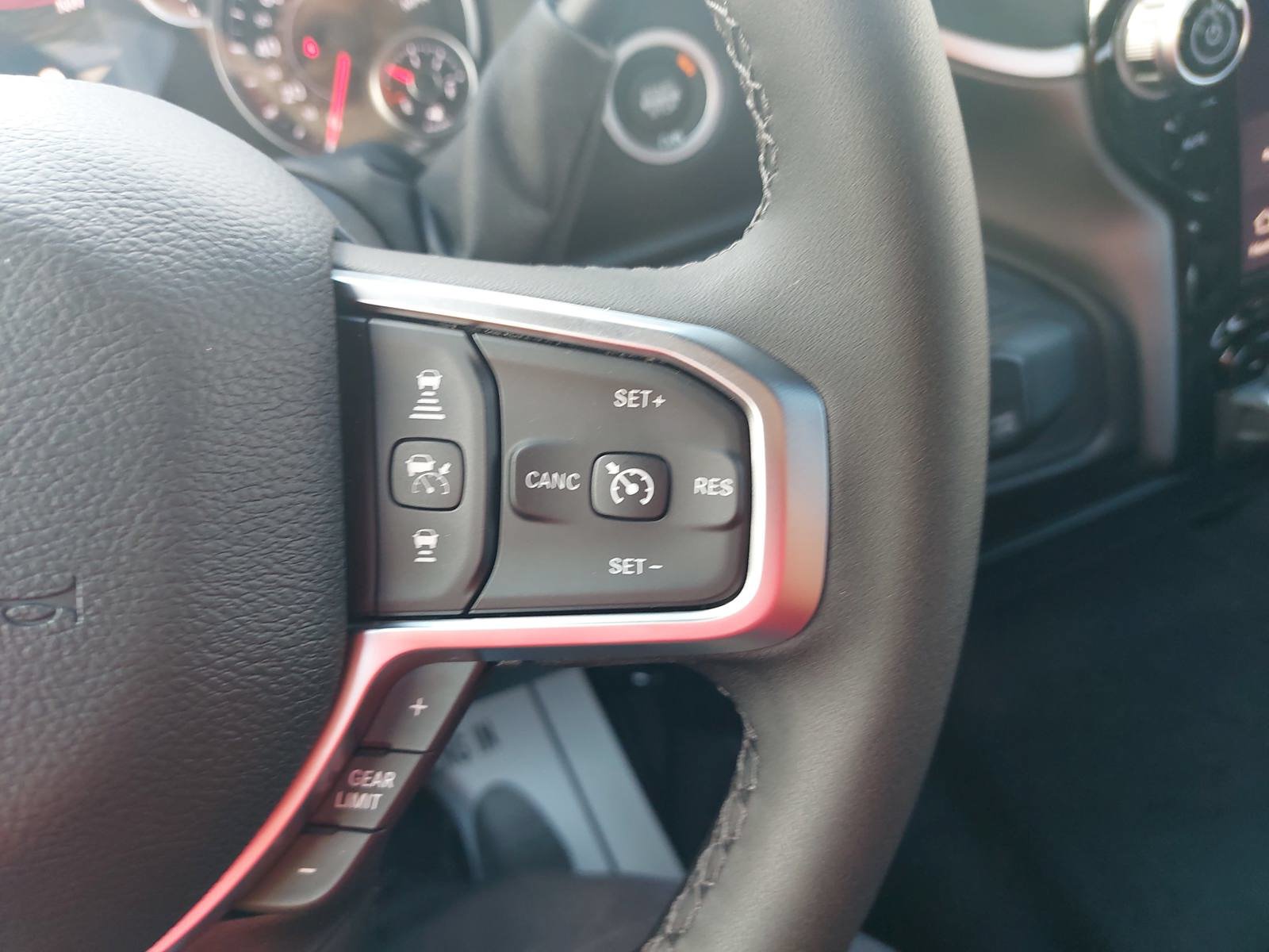 New 2027 RAM 3500 Big Horn AWD/4WD image 18