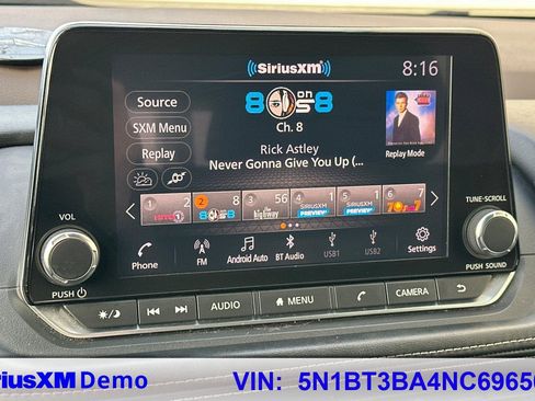 Used 2022 Nissan Rogue SV image 39