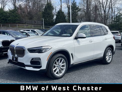 Used 2021 BMW X5 xDrive40i w/ Premium Package image 1