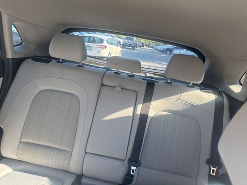 Certified 2023 Hyundai Kona SEL AWD/4WD image 17