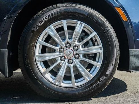 Used 2017 Cadillac XT5 FWD image 16