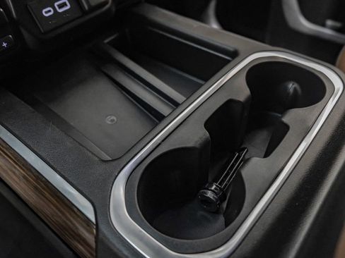 Used 2022 Chevrolet Silverado 3500 High Country image 24