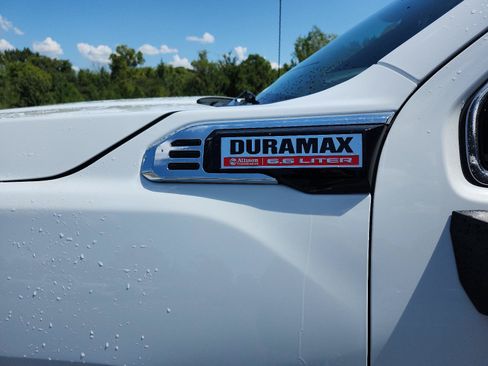 Certified 2025 GMC Sierra 2500 Denali w/ Denali Reserve Package AWD/4WD image 4