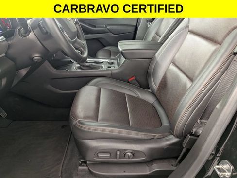 Certified 2023 Chevrolet Traverse High Country FWD image 13