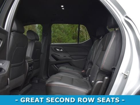 Used 2022 Chevrolet Traverse RS image 9