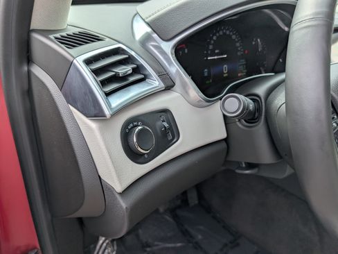 Used 2016 Cadillac SRX Luxury w/ Driver Awareness Package AWD/4WD image 23