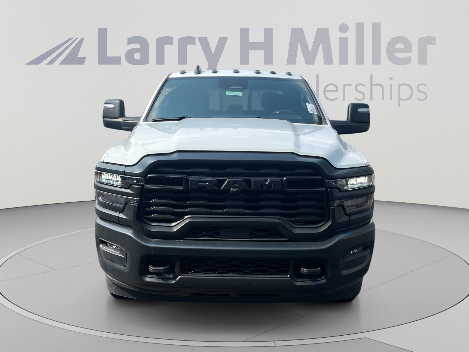 New 2026 RAM 3500 Tradesman AWD/4WD image 8