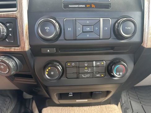 Used 2017 Ford F150 XL w/ Equipment Group 101A Mid AWD/4WD image 16