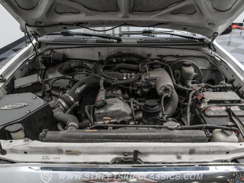 Used 2002 Toyota Tacoma PreRunner image 36