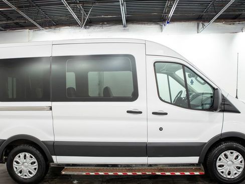 Used 2018 Ford Transit 150 XL image 15