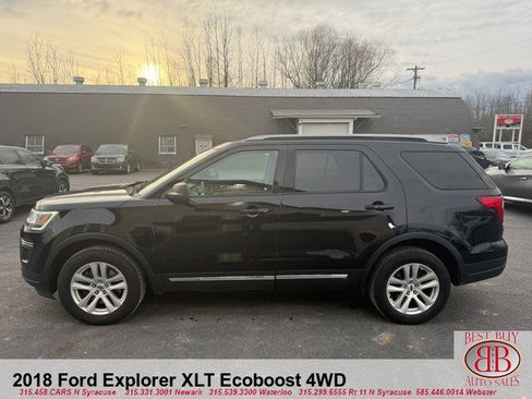 Used 2018 Ford Explorer XLT image 6