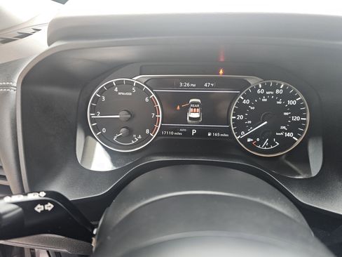 Used 2023 Nissan Rogue S image 19