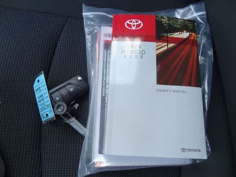 Certified 2025 Toyota RAV4 LE AWD/4WD image 26