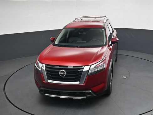 Used 2023 Nissan Pathfinder SL FWD image 32