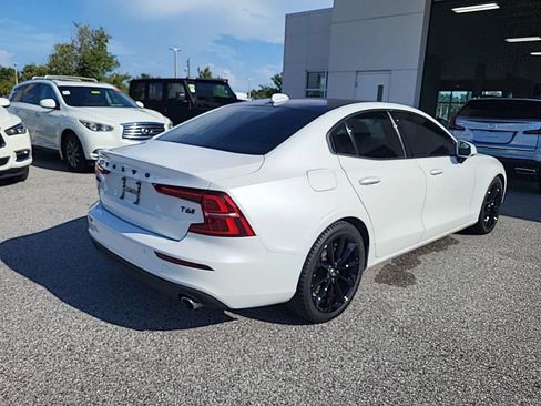 Used 2020 Volvo S60 T6 Momentum w/ Premium Package AWD/4WD image 3