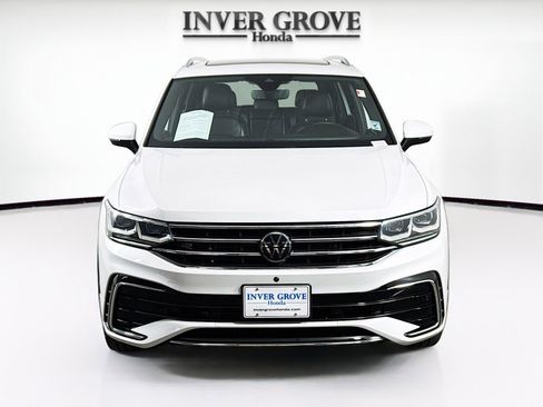 Used 2022 Volkswagen Tiguan SEL R-Line AWD/4WD image 2