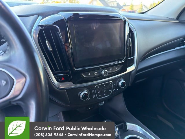 Used 2019 Chevrolet Traverse LT w/ LPO, Blackout Package AWD/4WD image 21