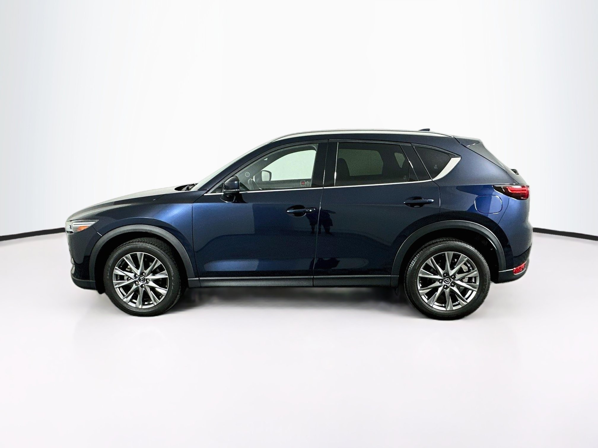 Used 2019 MAZDA CX-5 Signature AWD/4WD image 4