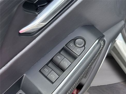 Used 2026 GMC Acadia Elevation w/ Black Edition FWD image 18