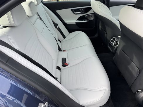 Used 2024 Mercedes-Benz C 300 Sedan image 8